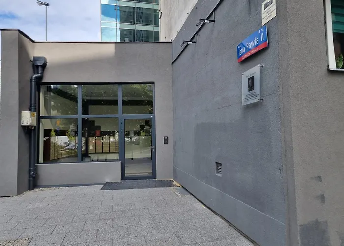 Warsaw Strict Center, Wifi, Next To Central Railway Station, Zlote Tarasy, Pkin, Warszawa Scisle Centrum