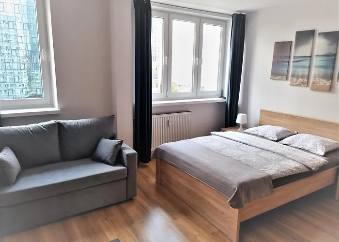 Warsaw Strict Center, Wifi, Next To Central Railway Station, Zlote Tarasy, Pkin, Warszawa Scisle Centrum